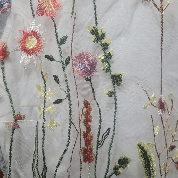 Papillon Cropped Sleeve Embroidered Blouse S - Picture 5 of 8